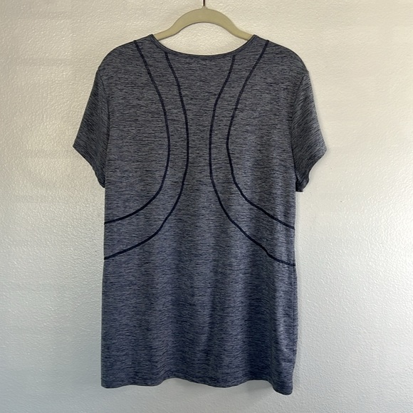 EUC Reebok Blue Heathered Athletic Workout T-shirt sz XL - Picture 3 of 3